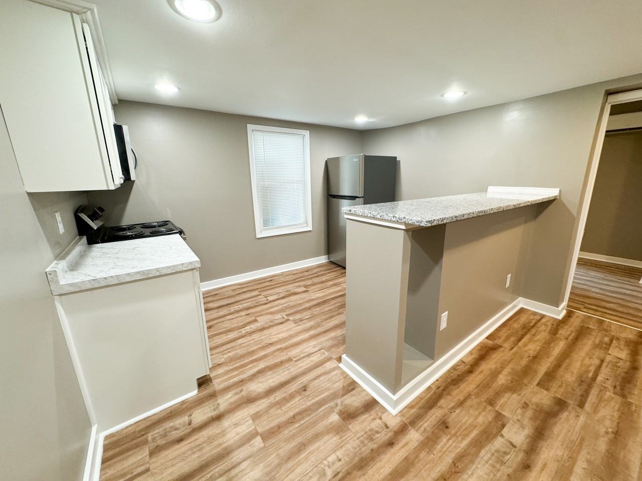 3310 Ottawa Ave #A - Photo 4 of 14