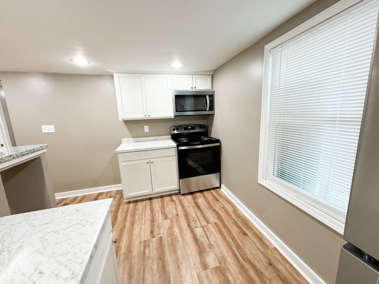 3310 Ottawa Ave #A - Photo 5 of 14