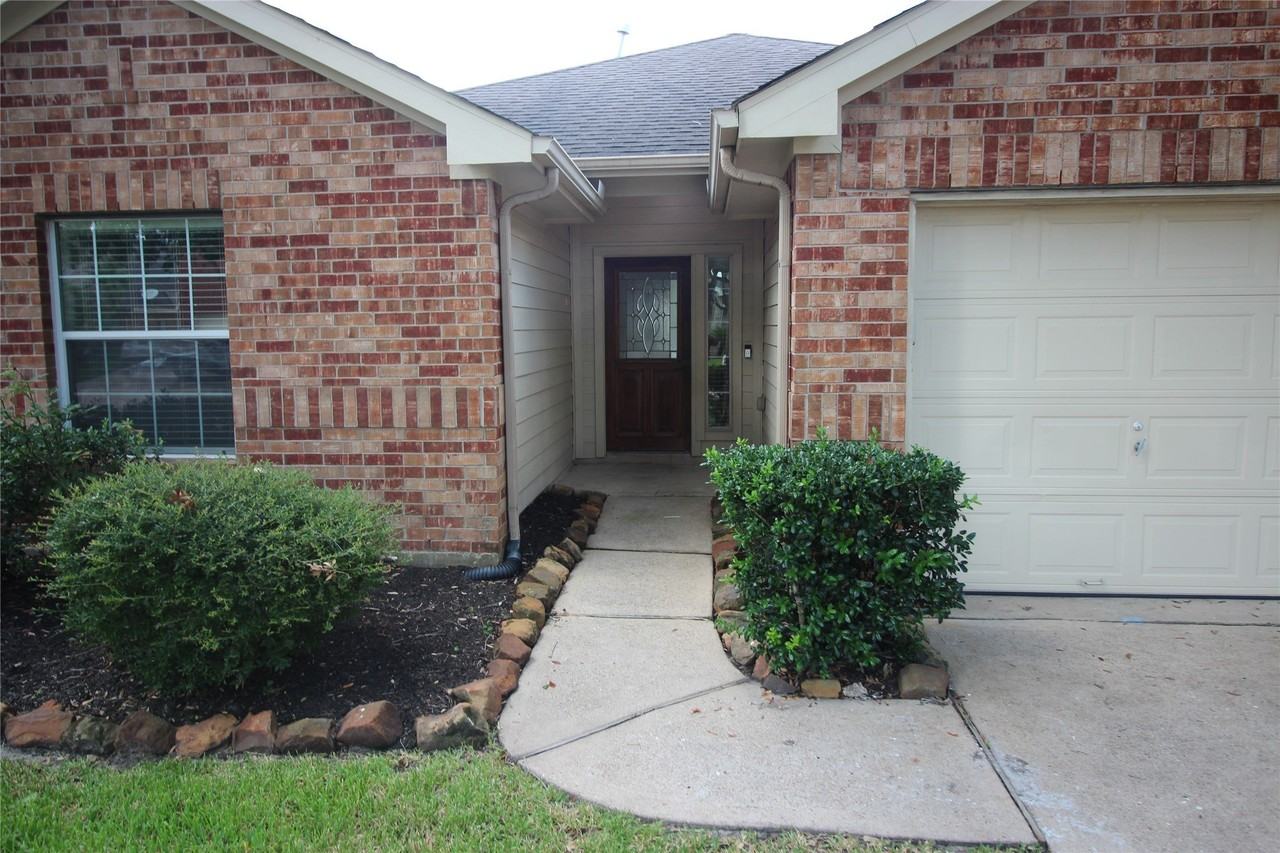 16531 Sperry Gardens Dr - Photo 4 of 30