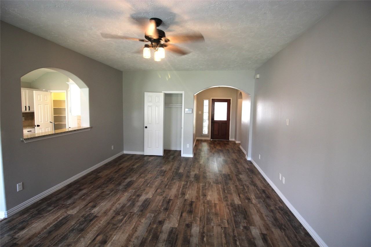 16531 Sperry Gardens Dr - Photo 6 of 30