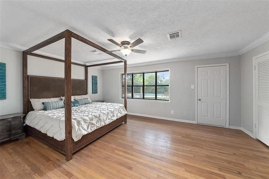 5616 Pine St - Photo 7 of 12
