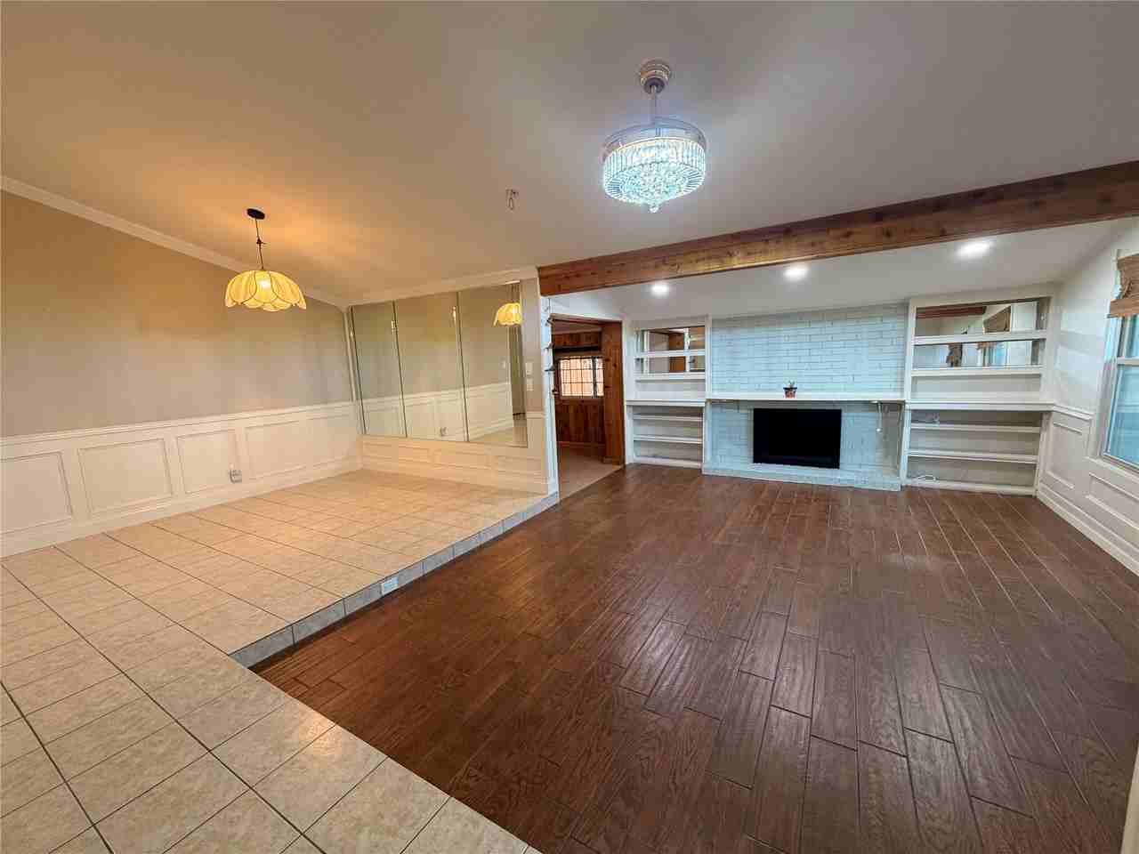 3709 Pinewood St - Photo 2 of 34
