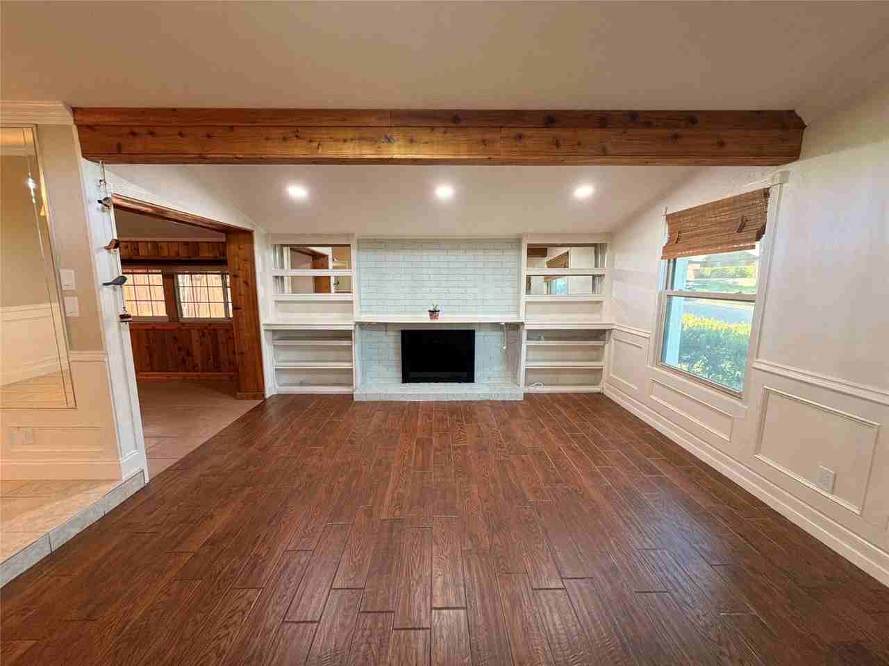 3709 Pinewood St - Photo 6 of 34