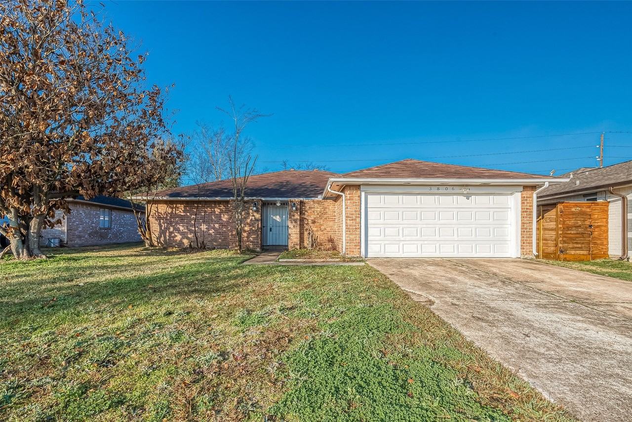 3806 Embarcadero Dr - Photo 2 of 43
