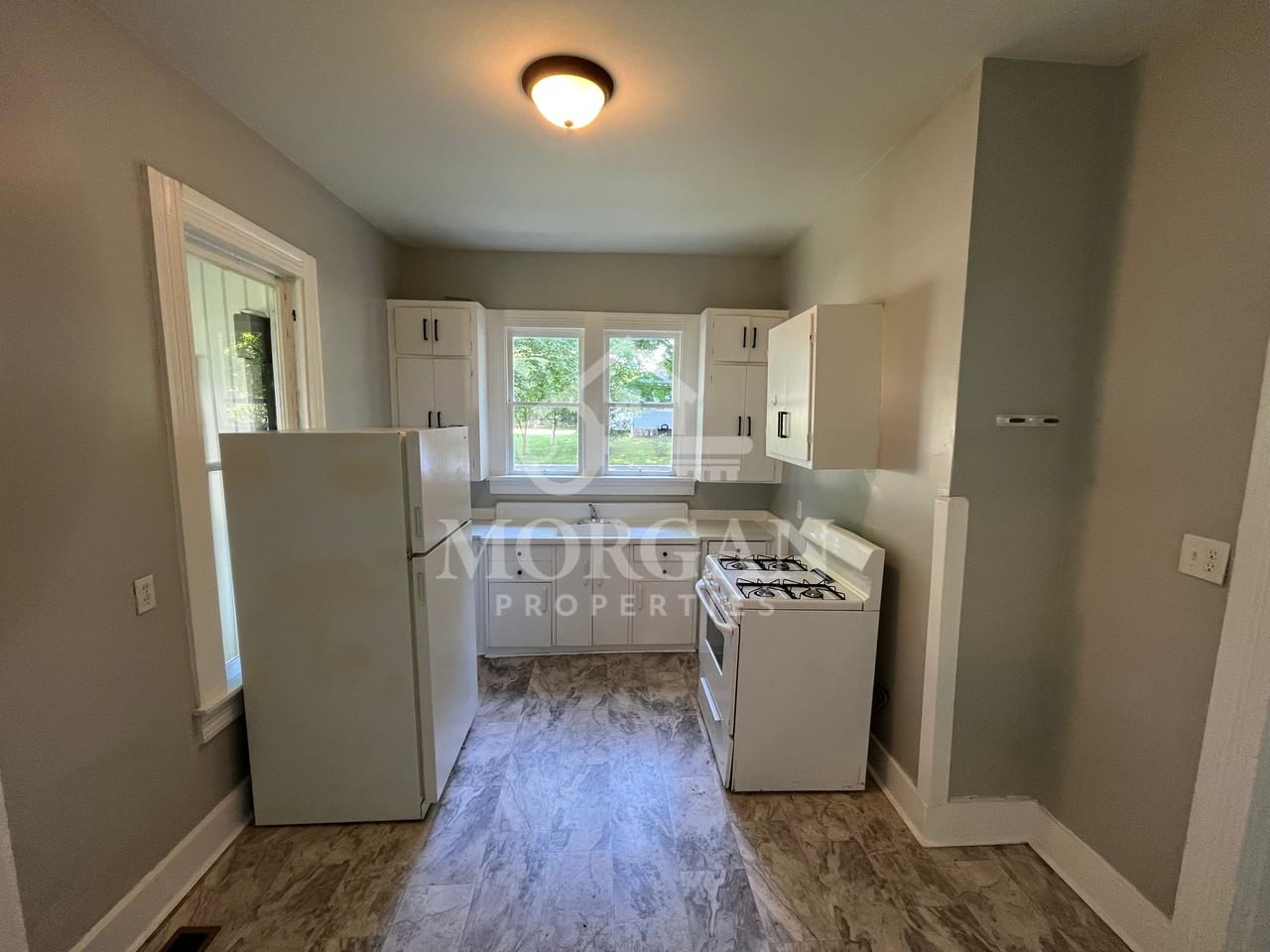 903 College Dr #1 - Photo 4 of 9