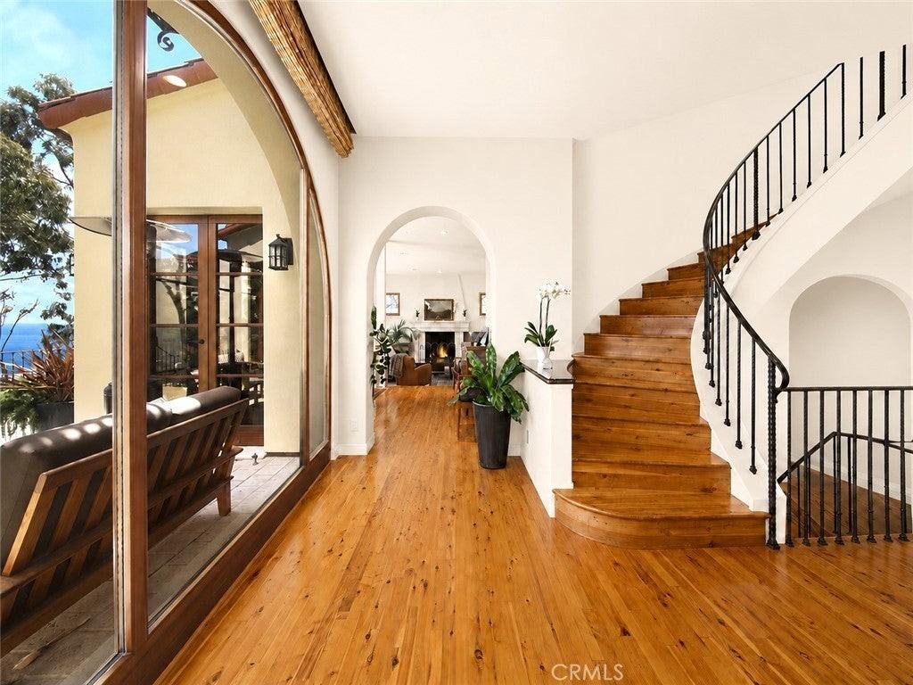 1131 Emerald Bay - Photo 4 of 43