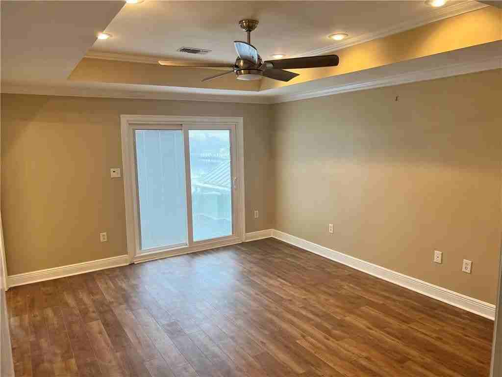 1413 Royal Palm Dr - Photo 4 of 17