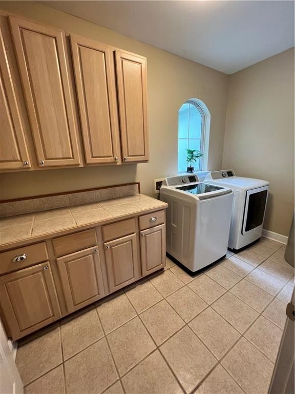 1413 Royal Palm Dr - Photo 7 of 17