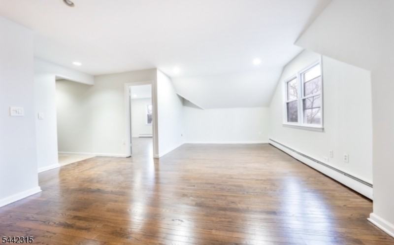 91 Broad St Apt 2nd - Photo 3 of 11