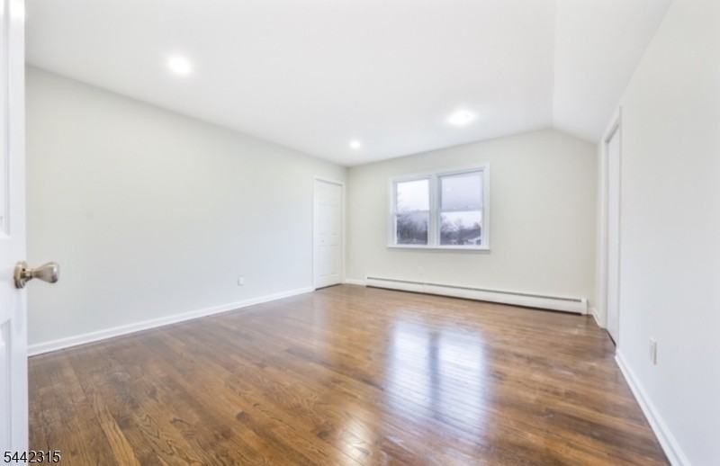 91 Broad St Apt 2nd - Photo 5 of 11