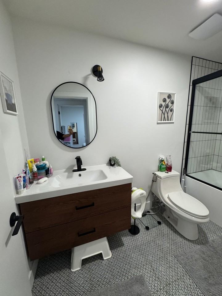 8015 170 Street - Photo 4 of 9