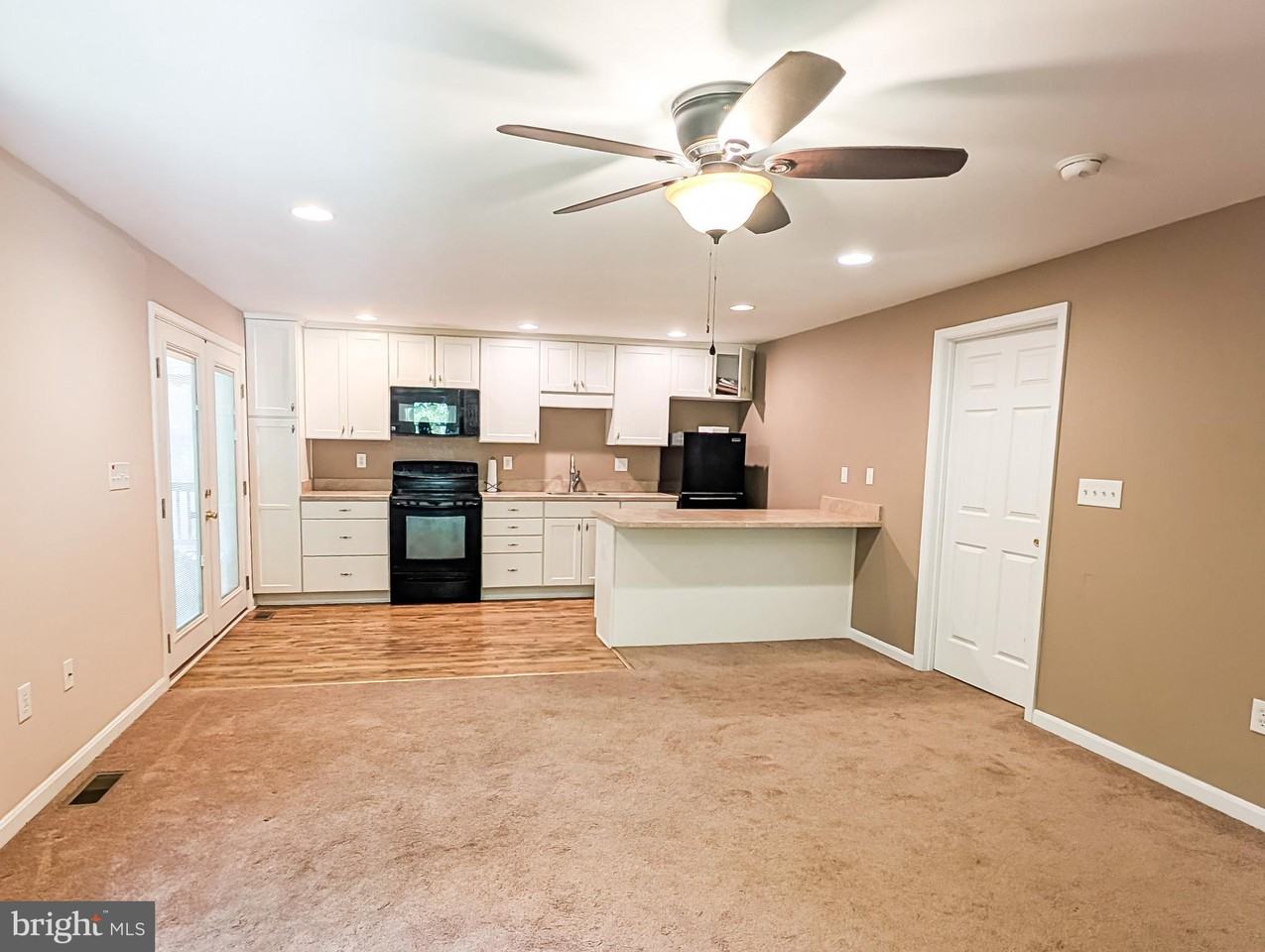 5115 Irving St ##2 - Photo 3 of 26