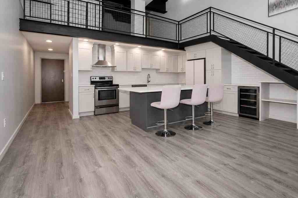 950 Broadway - Photo 5 of 28