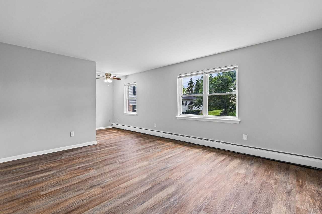 Canandaigua Garden Apartments - Photo 5 of 38