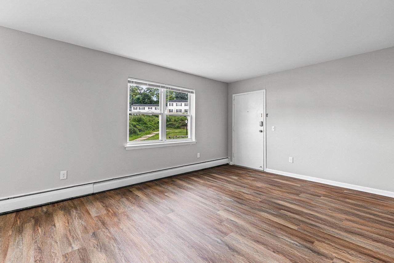Canandaigua Garden Apartments - Photo 6 of 38