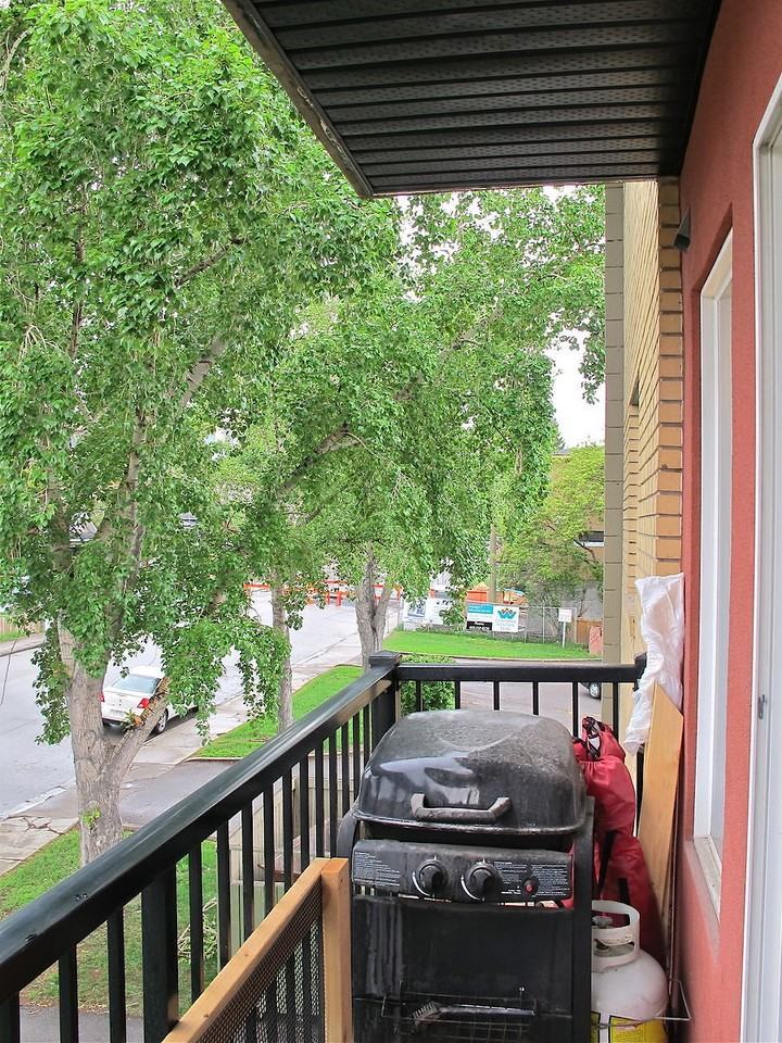 1424 - 1424 22 Avenue Sw - Photo 3 of 15
