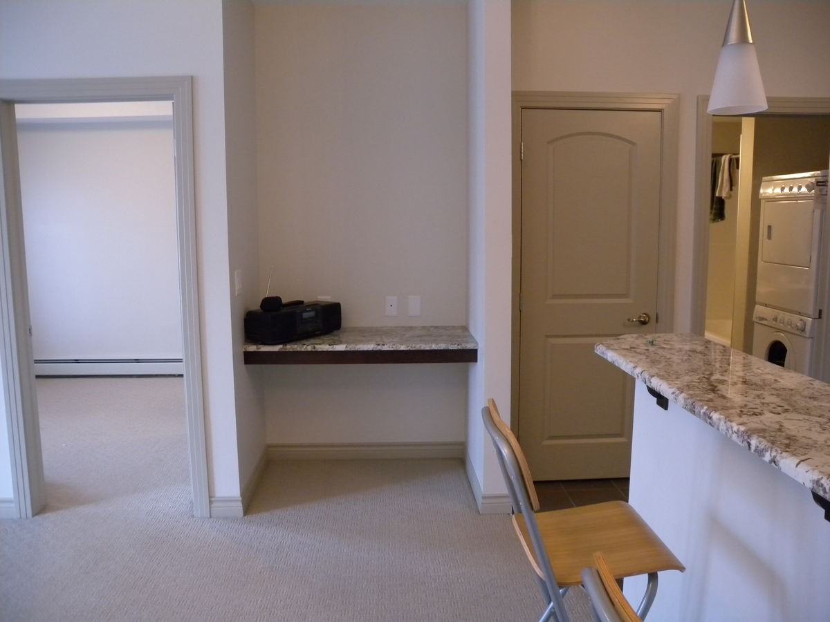 70 Royal Oak Plaza Nw - Photo 2 of 7