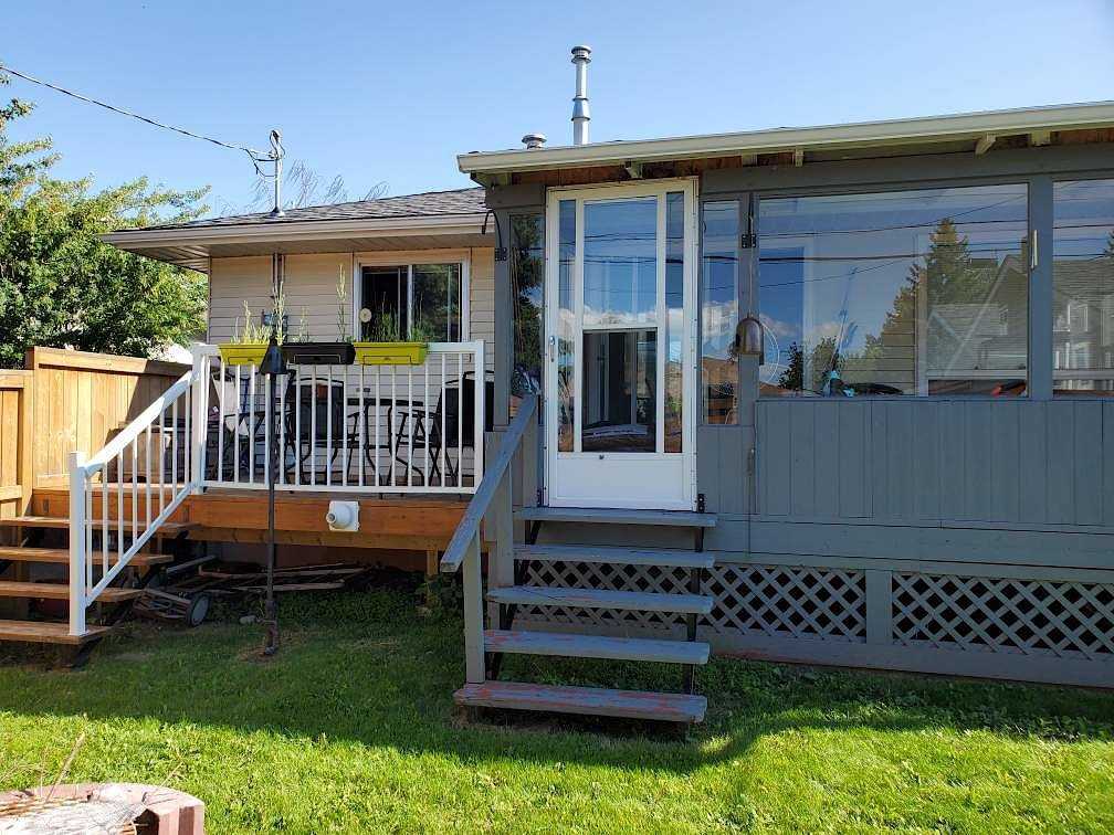 4412 8 Ave Sw - Photo 2 of 16