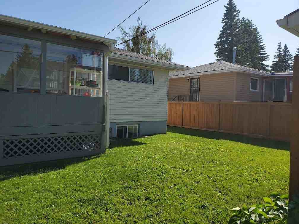 4412 8 Ave Sw - Photo 3 of 16