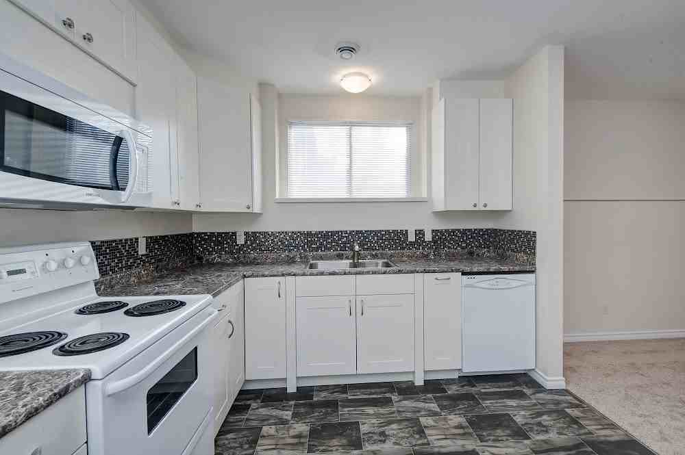 3020B Erlton St Sw - Photo 2 of 14