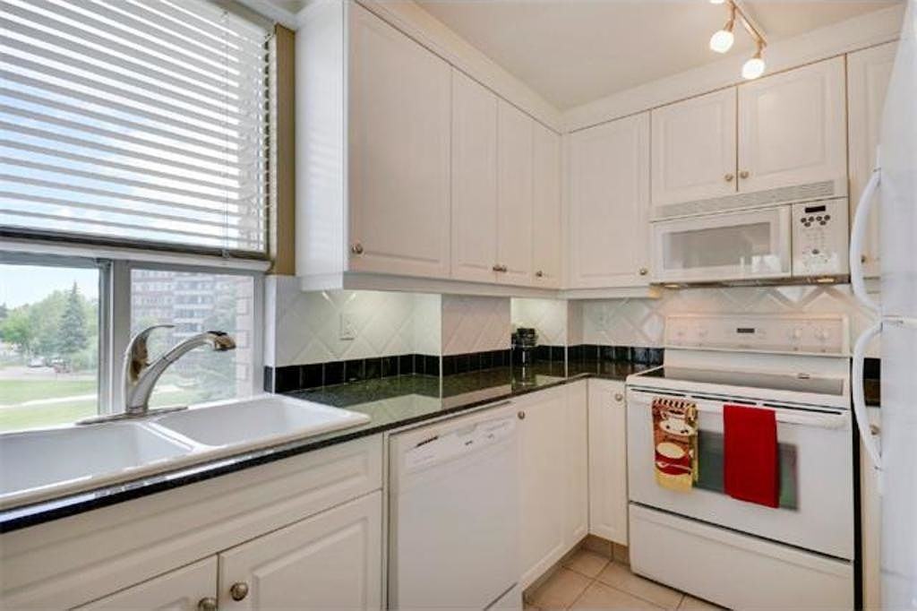 4603 Varsity Dr Nw - Photo 5 of 23