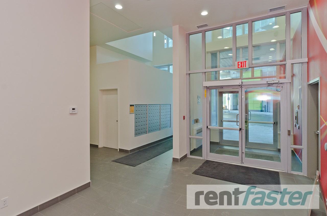 10 - 10 Brentwood Common Nw - Photo 4 of 26