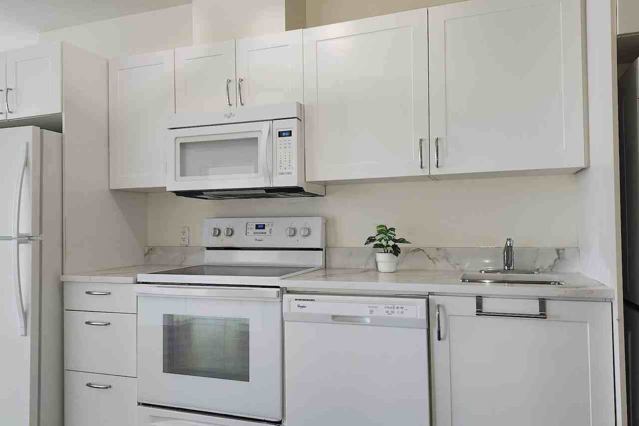 10 - 10 Brentwood Common Nw - Photo 7 of 26