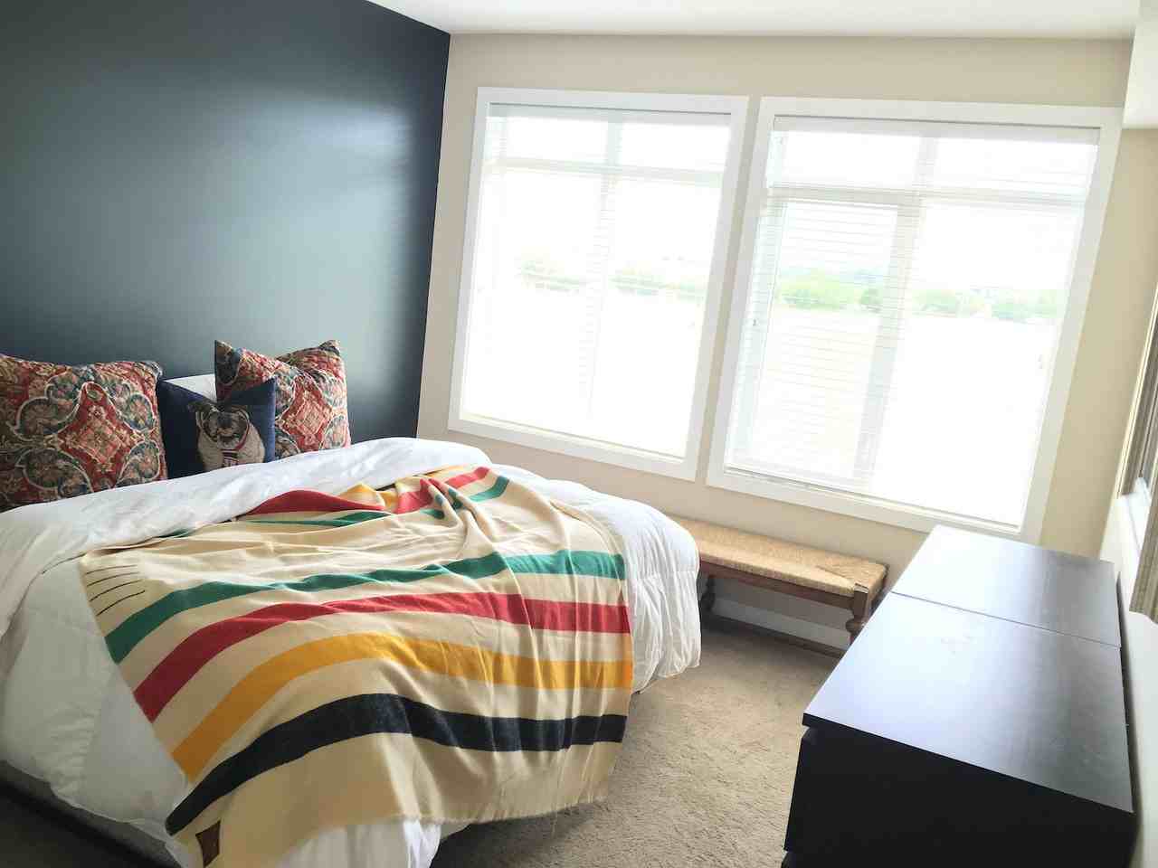 1005 Westmount Dr - Photo 4 of 5
