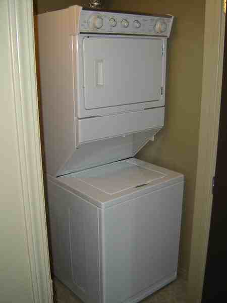 11441 Ellerslie Rd Sw - Photo 6 of 9