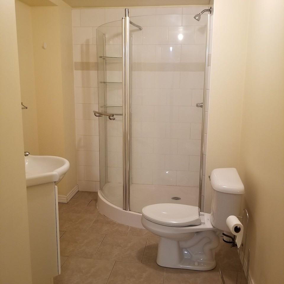7903 164 St Nw - Photo 4 of 10