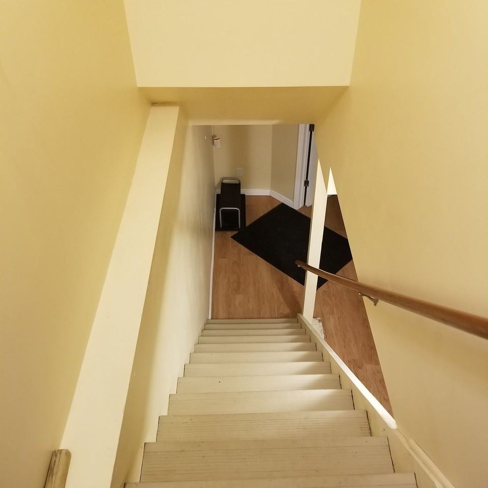 7903 164 St Nw - Photo 6 of 10