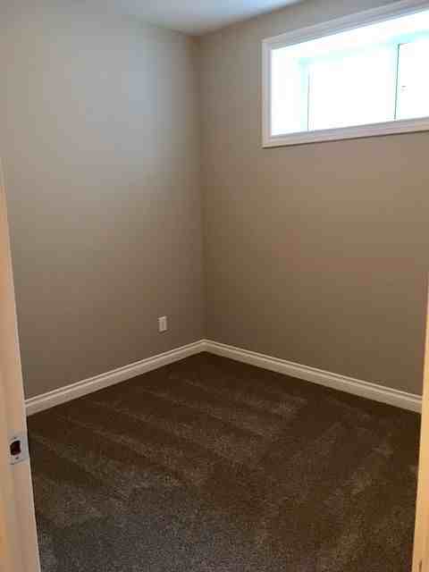 22223 88 Ave Nw - Photo 4 of 8