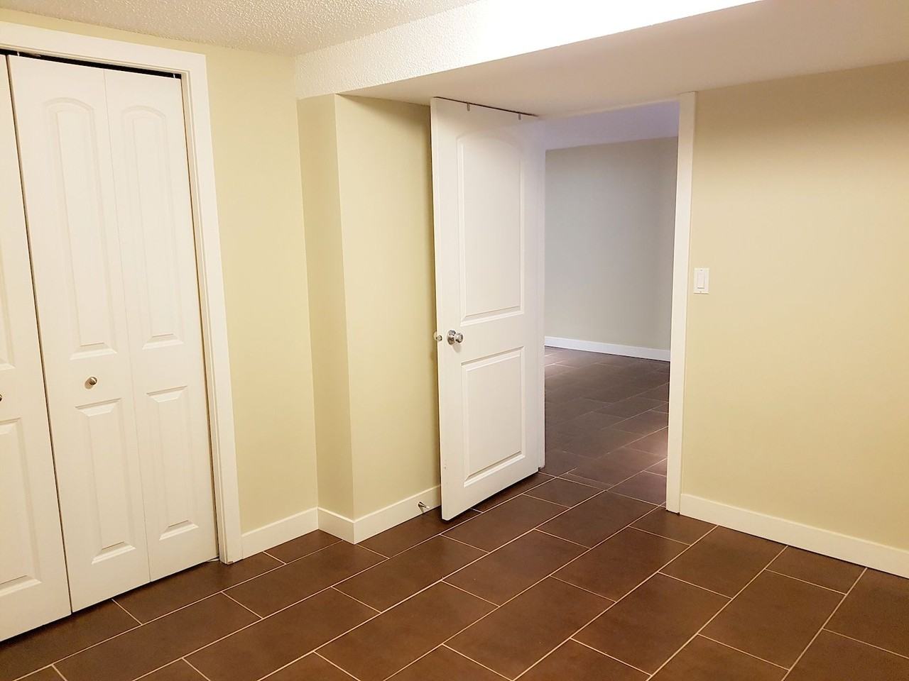 2017 31 St Sw - Photo 4 of 6