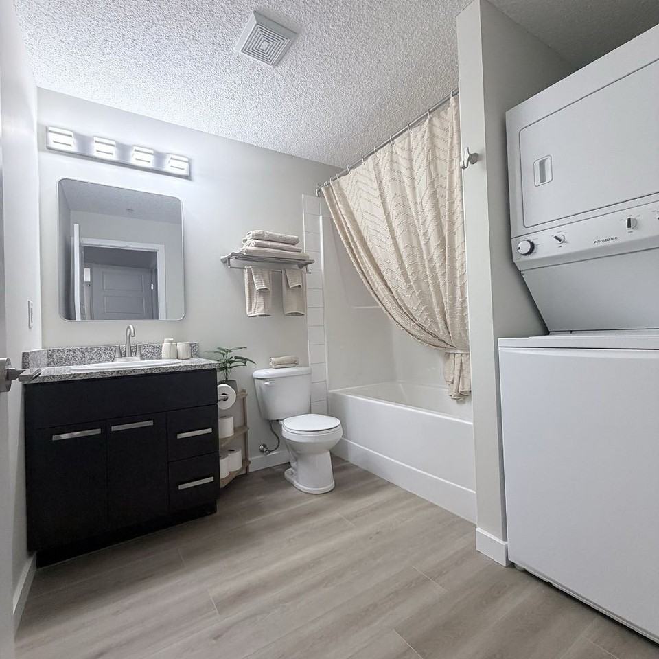 14808 125 St Nw - Photo 4 of 10