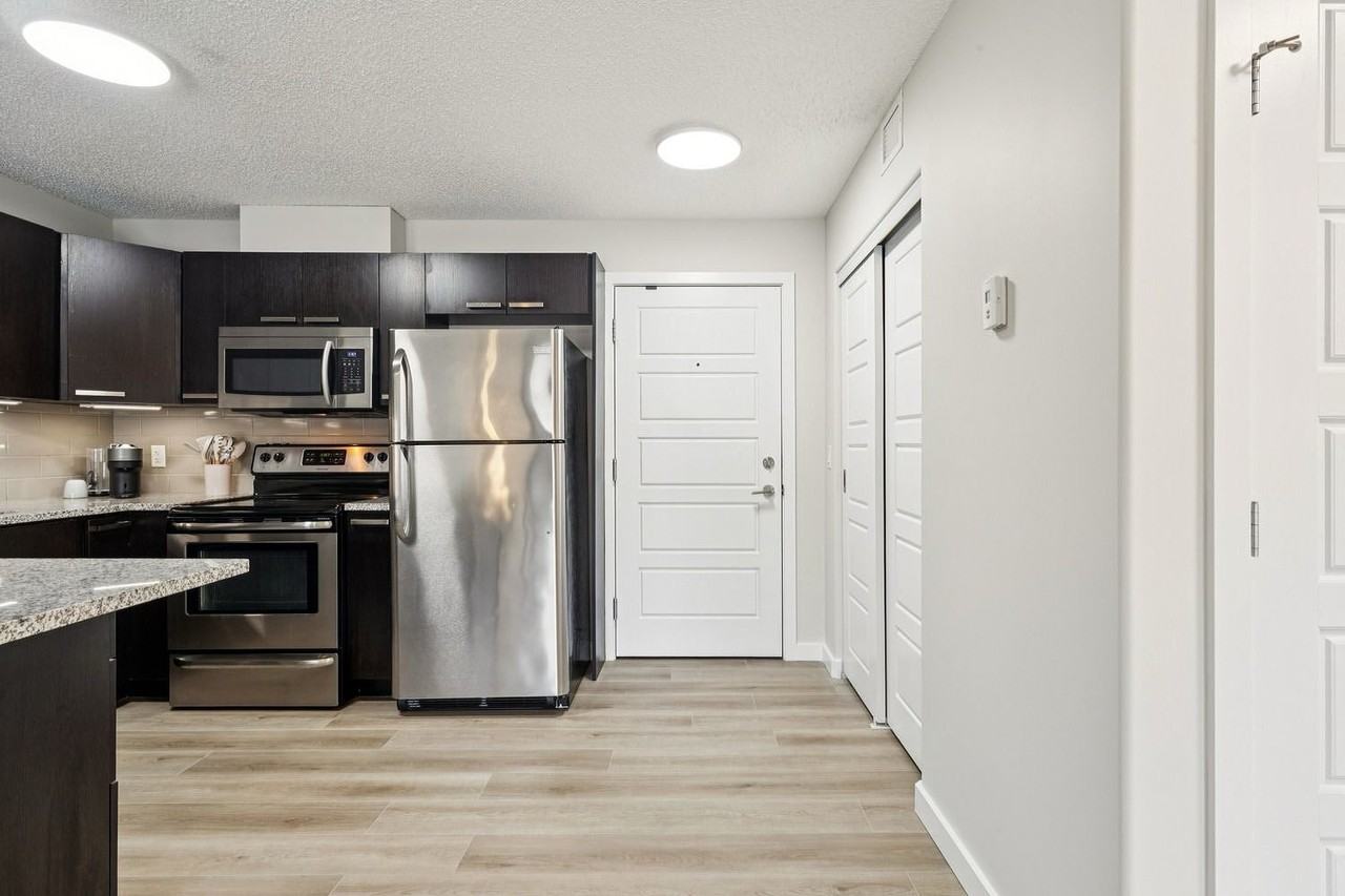 14808 125 St Nw - Photo 6 of 10
