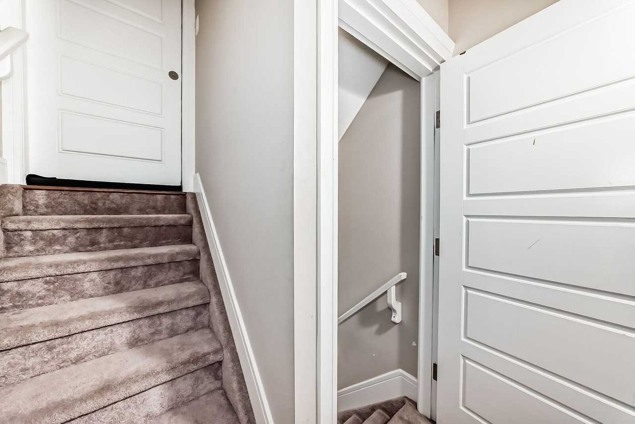 3616 168 Ave Nw - Photo 5 of 21