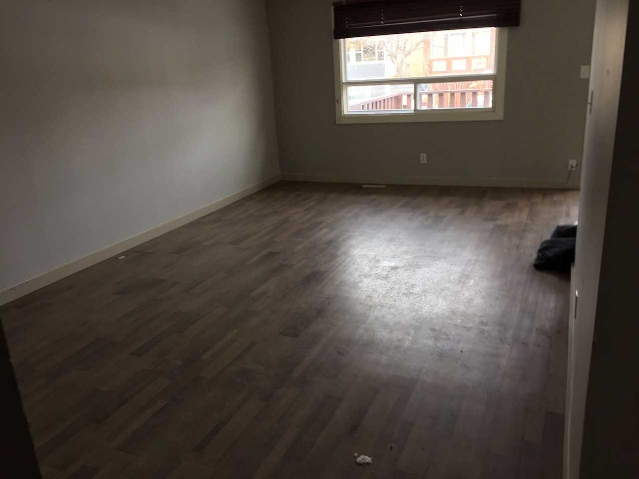 2919 Doverville Cres Se - Photo 3 of 5