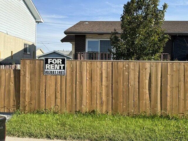 2919 Doverville Cres Se - Photo 5 of 5