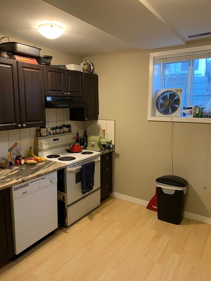 672 Northmount Dr Nw - Photo 2 of 16