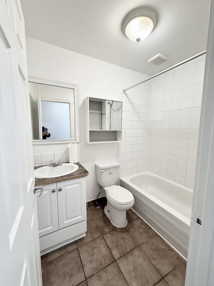 1823 26 Ave Sw - Photo 5 of 25