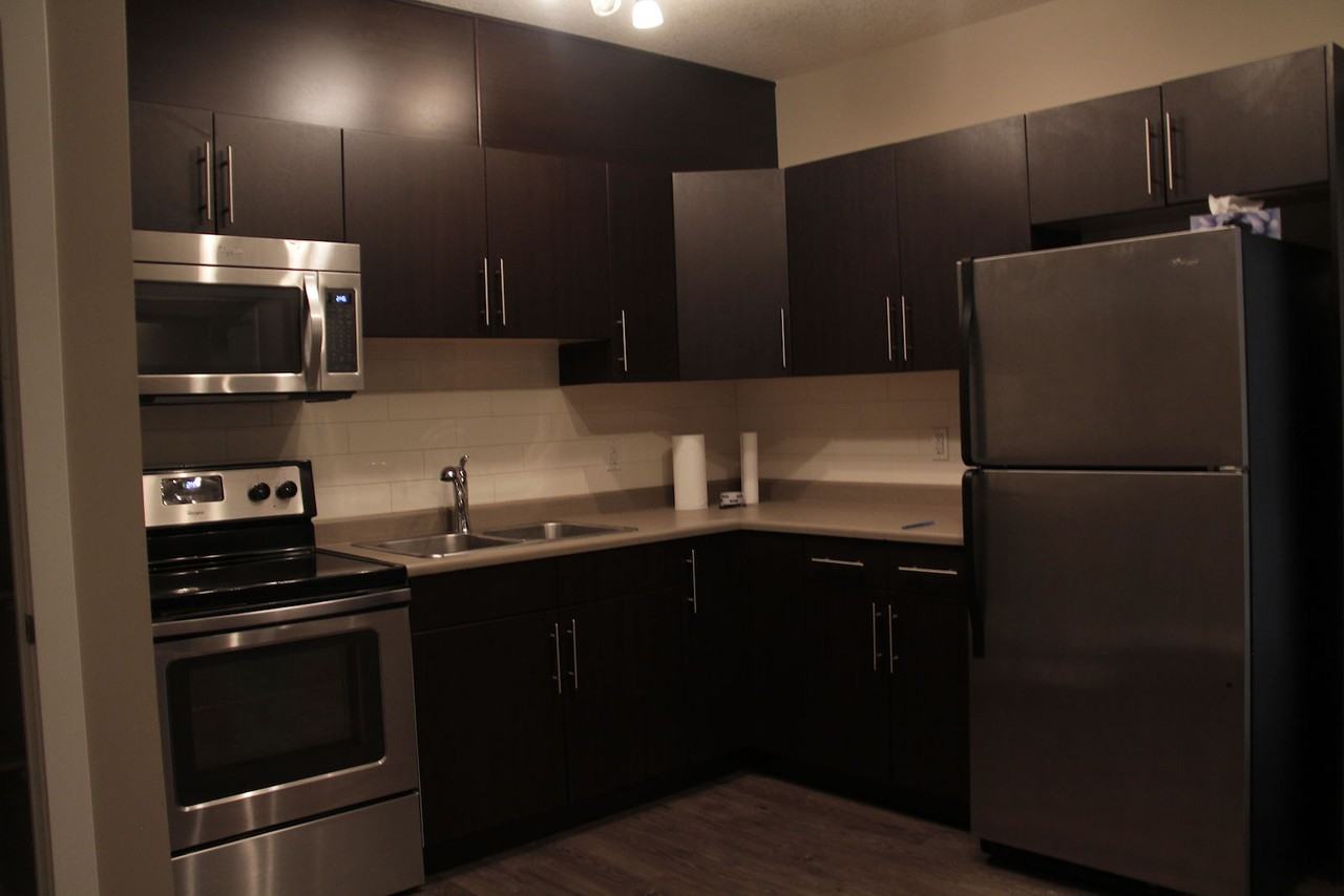 11040 84 Ave Nw - Photo 2 of 11
