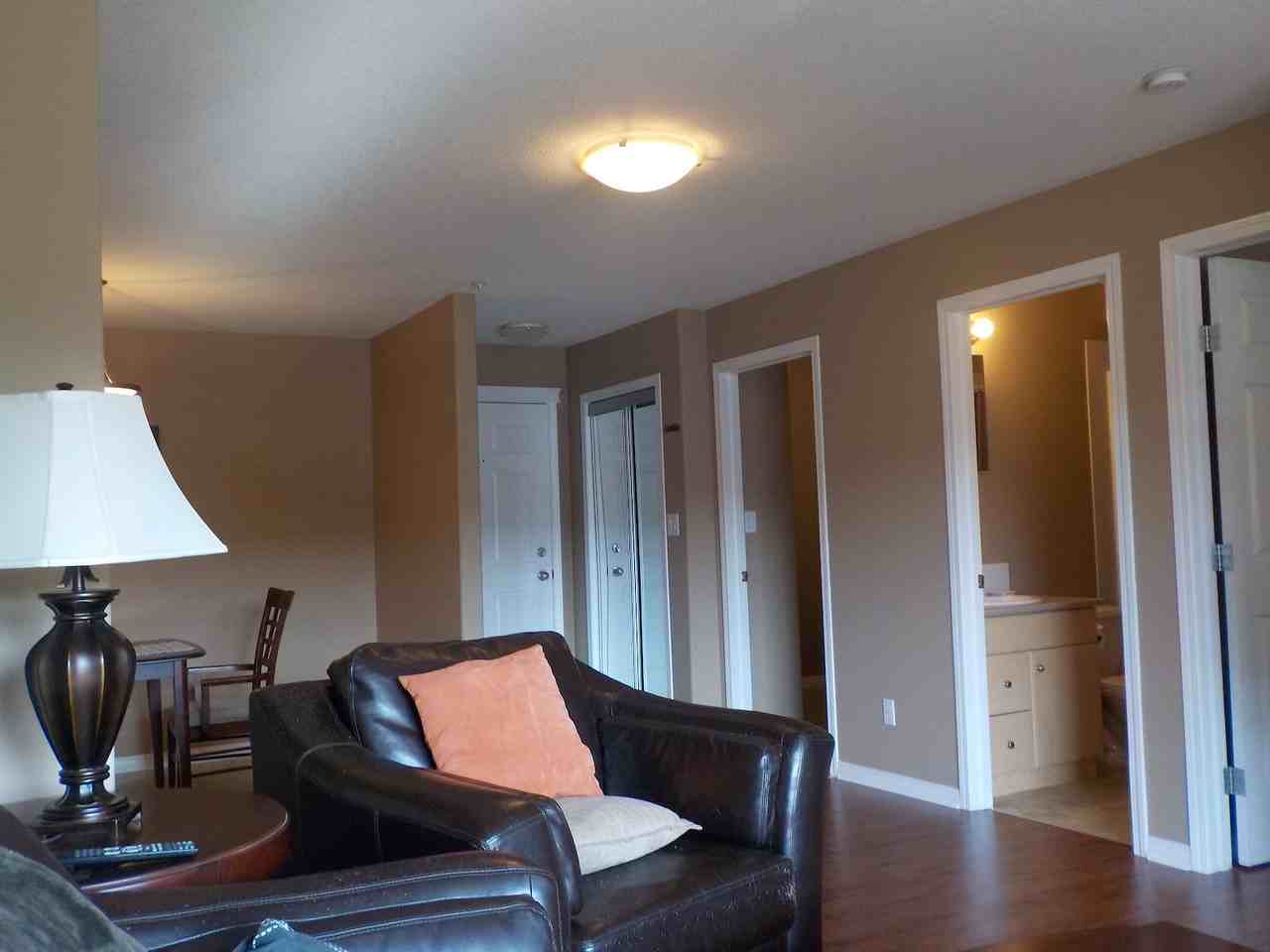 200 Lougheed Dr - Photo 2 of 11