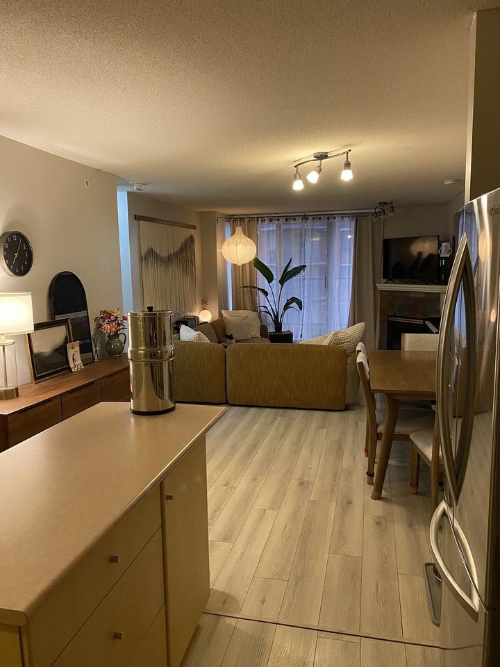650 10 St Sw - Photo 3 of 29