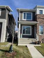 featured image of 12 Howse Hts Ne