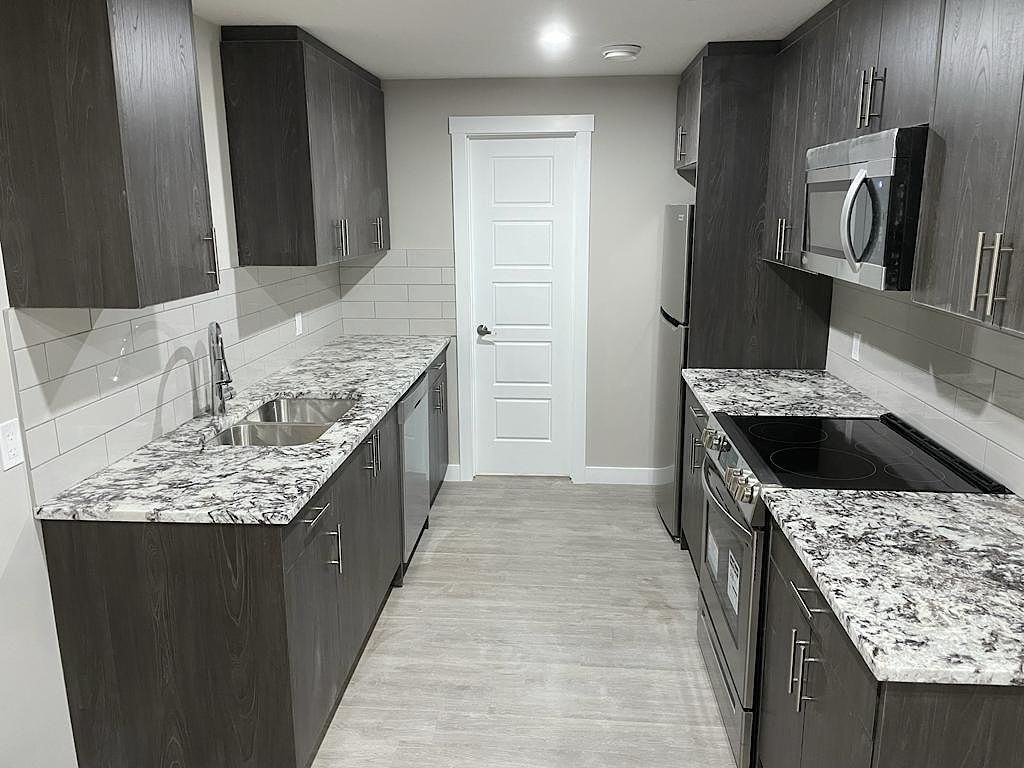 12 Howse Hts Ne - Photo 3 of 10