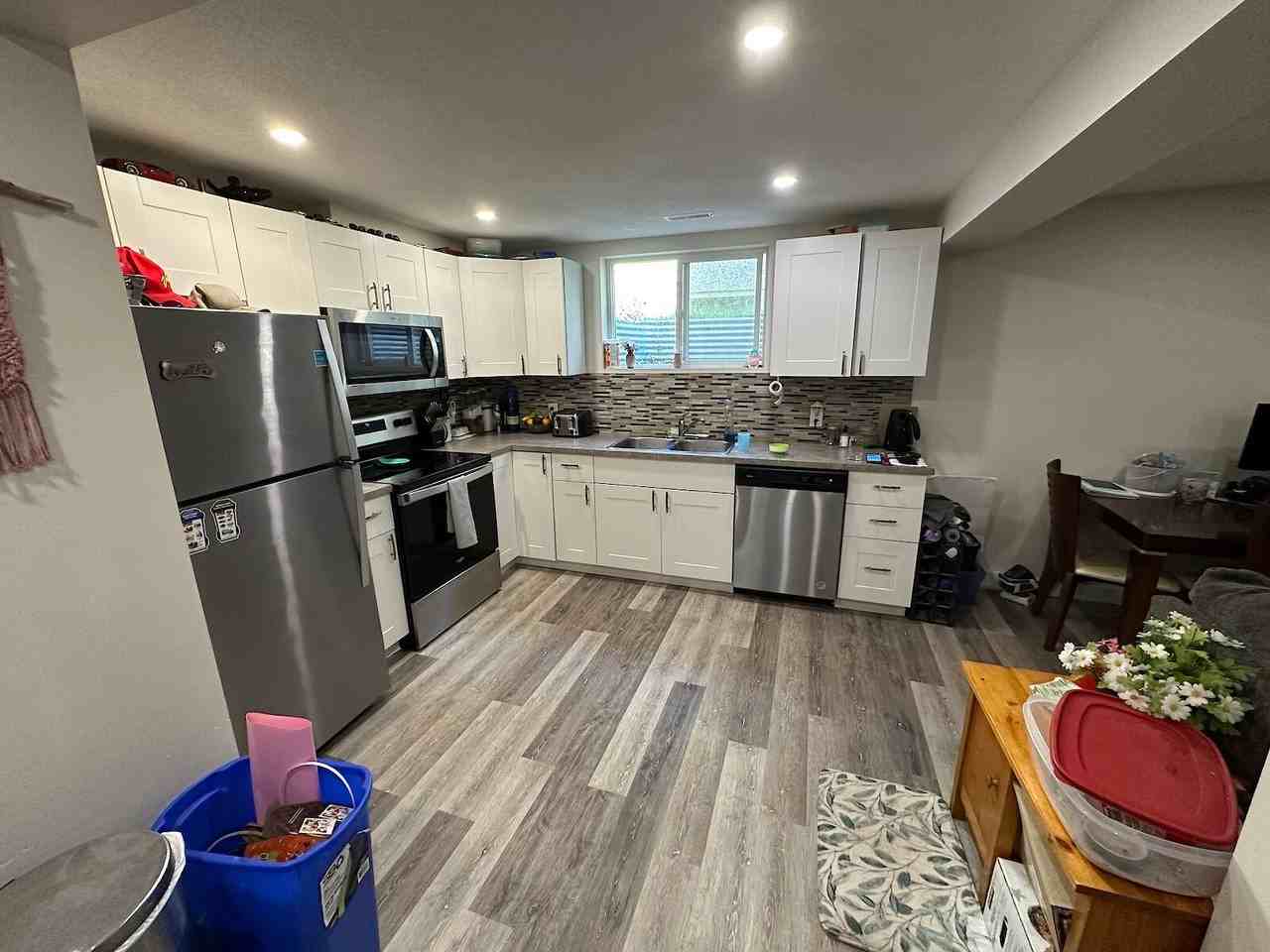 1528 45 St Se - Photo 4 of 31