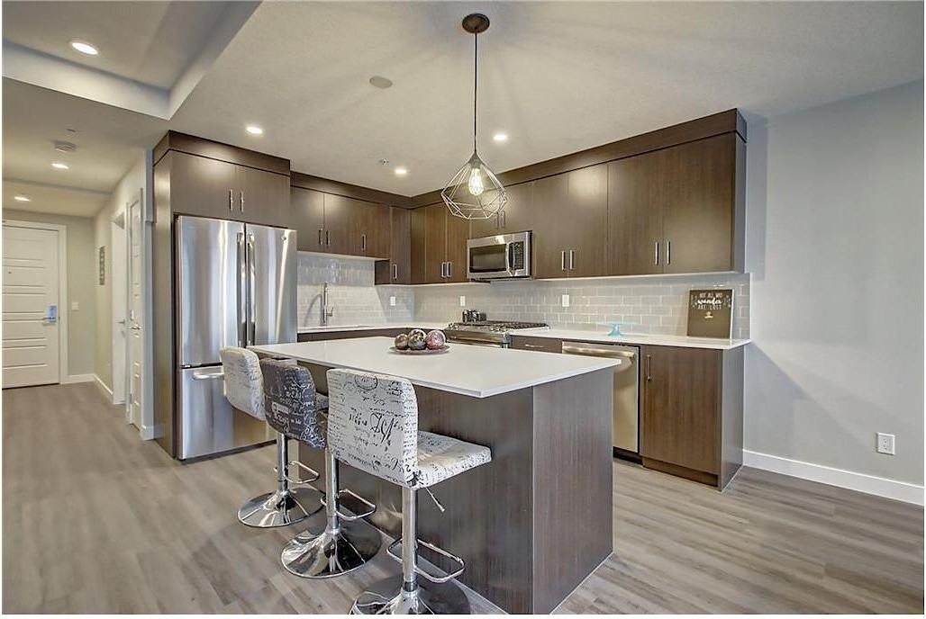 1734 11 Ave Sw - Photo 7 of 12