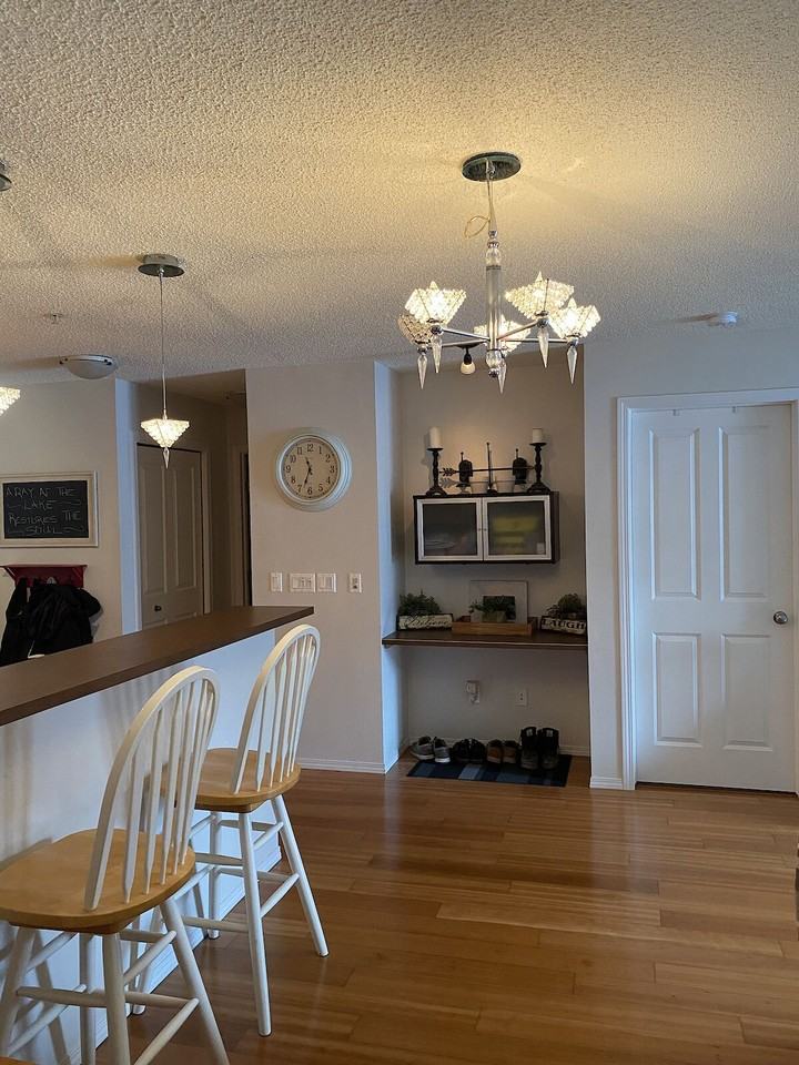 390 Marina Dr - Photo 5 of 6