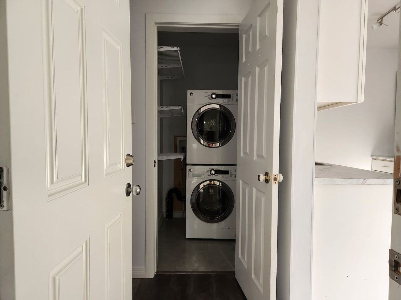 10334 154 St Nw - Photo 3 of 11