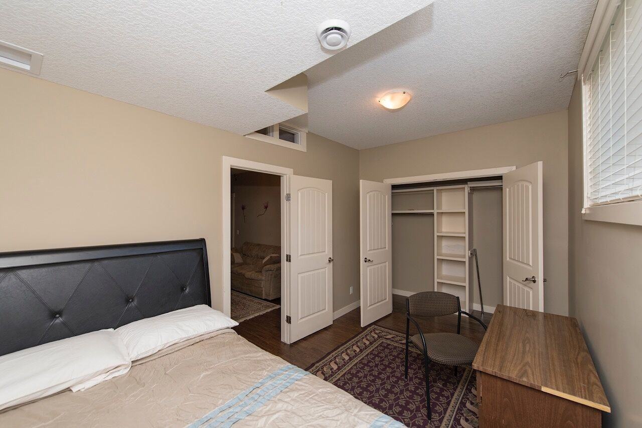 4231 16 Ave Se - Photo 7 of 19